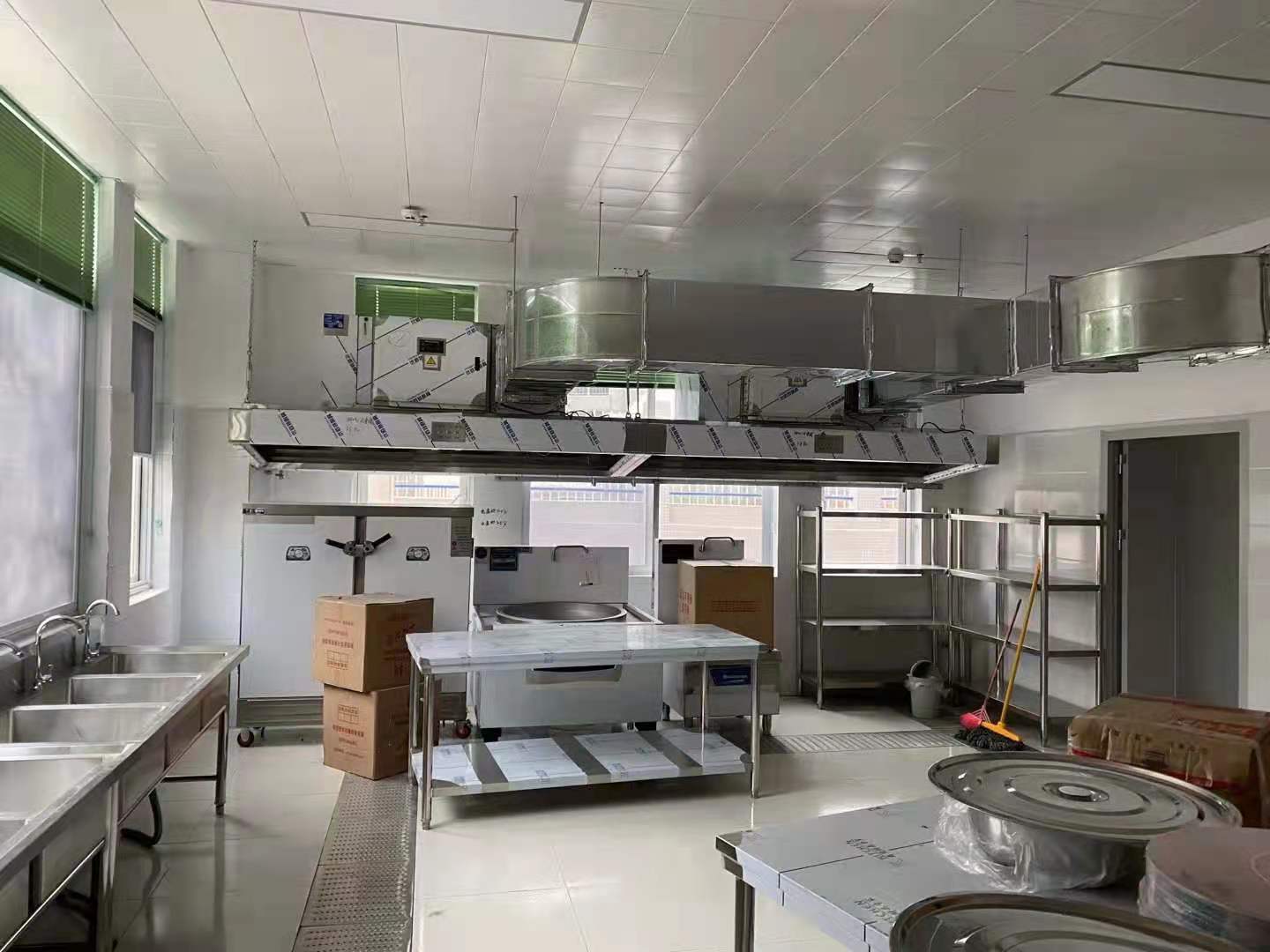 学校食堂大菠萝福利网站导航设备2